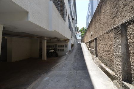 Apartamento à venda com 78m², 2 quartos e 1 vaga Apartamento à venda com 78m², 2 quartos e 1 vagaGaragem
