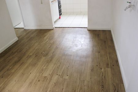 Sala de apartamento para alugar com 2 quartos, 38m² em Jardim Albertina, Guarulhos