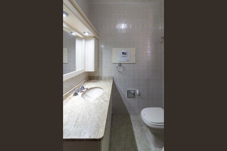 Casa à venda com 250m², 3 quartos e 4 vagasBanheiro Social