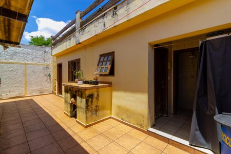 Casa à venda com 250m², 3 quartos e 4 vagasQuintal