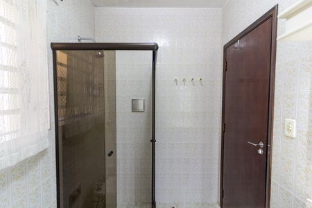 Casa à venda com 250m², 3 quartos e 4 vagasBanheiro Social