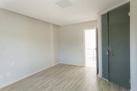 Casa de condomínio para alugar com 470m², 4 quartos e 5 vagassemi suite 2