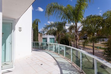 Casa de condomínio para alugar com 470m², 4 quartos e 5 vagasvaranda das suites 