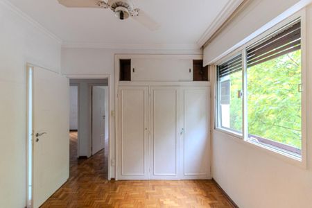 Apartamento à venda com 200m², 3 quartos e 1 vaga Apartamento à venda com 200m², 3 quartos e 1 vagaSuíte