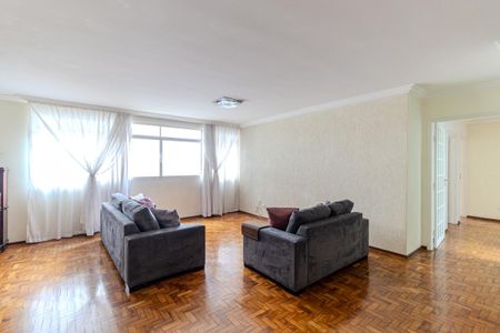 Apartamento à venda com 200m², 3 quartos e 1 vaga Apartamento à venda com 200m², 3 quartos e 1 vagaSala