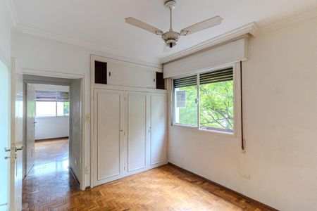 Apartamento à venda com 200m², 3 quartos e 1 vaga Apartamento à venda com 200m², 3 quartos e 1 vagaSuíte