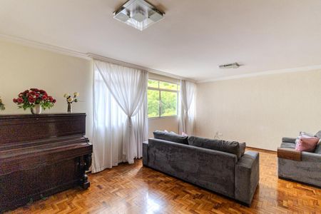Apartamento à venda com 200m², 3 quartos e 1 vaga Apartamento à venda com 200m², 3 quartos e 1 vagaSala