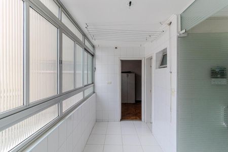 Apartamento à venda com 200m², 3 quartos e 1 vaga Apartamento à venda com 200m², 3 quartos e 1 vagaÁrea de Serviço
