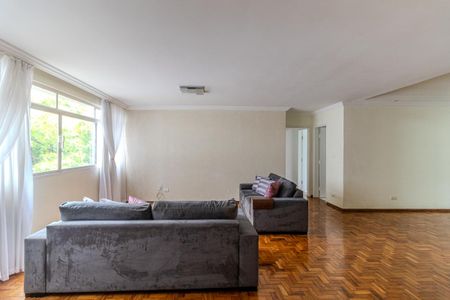 Apartamento à venda com 200m², 3 quartos e 1 vaga Apartamento à venda com 200m², 3 quartos e 1 vagaSala