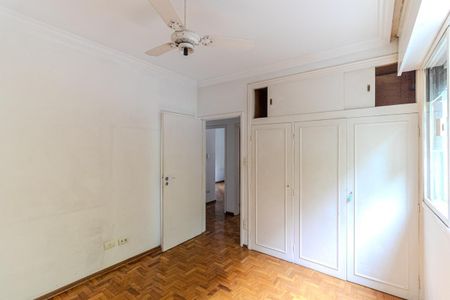 Apartamento à venda com 200m², 3 quartos e 1 vaga Apartamento à venda com 200m², 3 quartos e 1 vagaSuíte