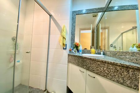 Apartamento à venda com 180m², 4 quartos e 1 vagaSuite 1