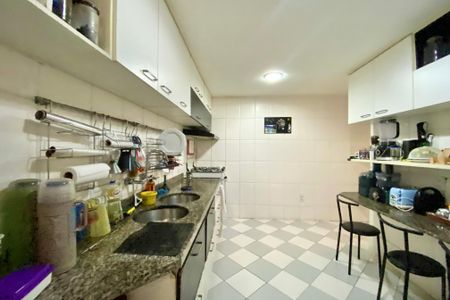 Apartamento à venda com 180m², 4 quartos e 1 vagaCozinha