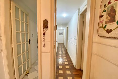 Apartamento à venda com 180m², 4 quartos e 1 vagaCorredor