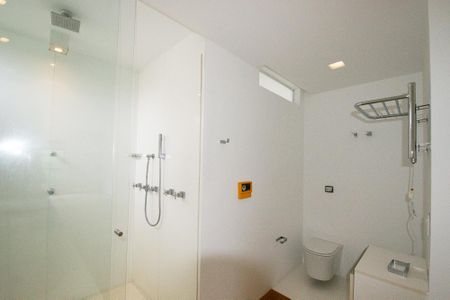 Apartamento para alugar com 400m², 2 quartos e 1 vagaBanheiro Suite 2