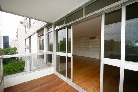 Apartamento para alugar com 400m², 2 quartos e 1 vagavaranda sala