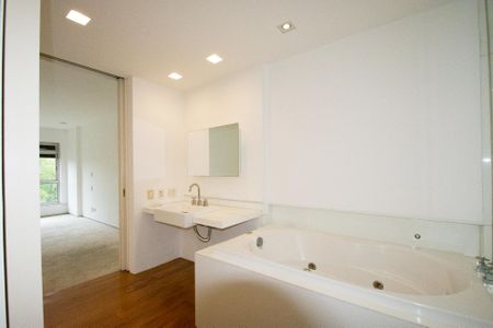 Apartamento para alugar com 400m², 2 quartos e 1 vagaBanheiro Suite 2