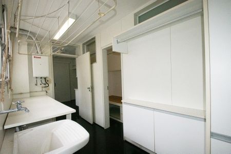 Apartamento para alugar com 400m², 2 quartos e 1 vagaÁrea de Serviço