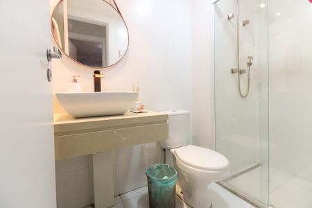 Apartamento à venda com 65m², 2 quartos e 1 vagaBanheiro Social 