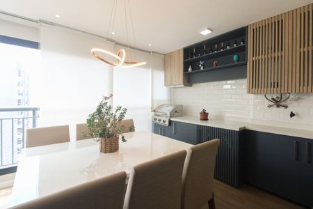 Apartamento à venda com 65m², 2 quartos e 1 vagaVaranda 