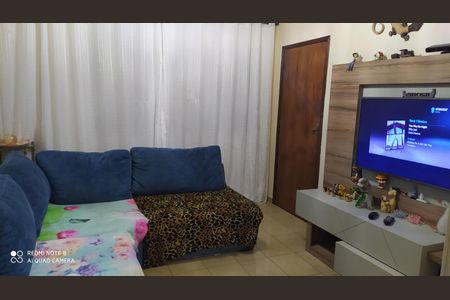 Casa à venda com 221m², 4 quartos e 1 vagaSala