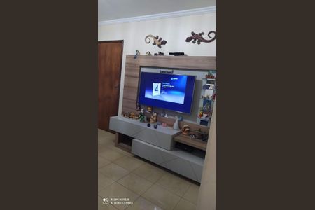 Casa à venda com 221m², 4 quartos e 1 vagaSala