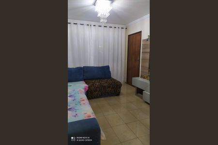 Casa à venda com 221m², 4 quartos e 1 vagaSala