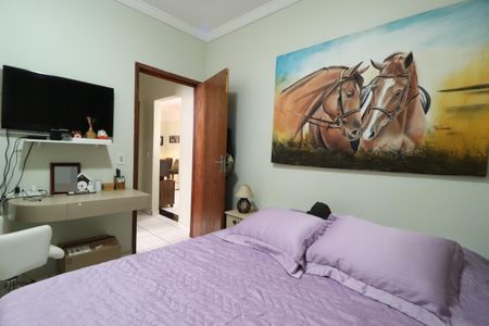 Quarto 1 de casa de condomínio para alugar com 2 quartos, 60m² em Jardim Holanda, Uberlândia