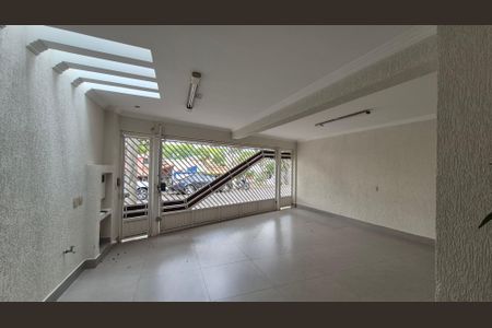 Vista de casa à venda com 4 quartos, 350m² em Santa Maria, Santo André