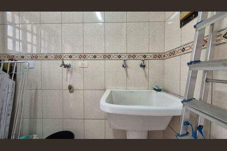 Casa à venda com 350m², 4 quartos e 3 vagas Casa à venda com 350m², 4 quartos e 3 vagasLavanderia