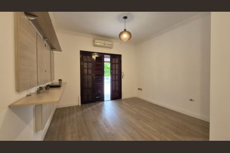 Casa à venda com 350m², 4 quartos e 3 vagas Casa à venda com 350m², 4 quartos e 3 vagasSuíte 2