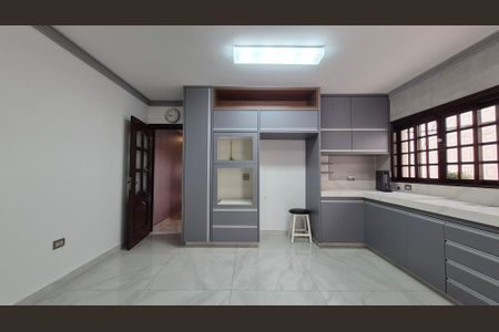 Casa à venda com 350m², 4 quartos e 3 vagas Casa à venda com 350m², 4 quartos e 3 vagasCozinha