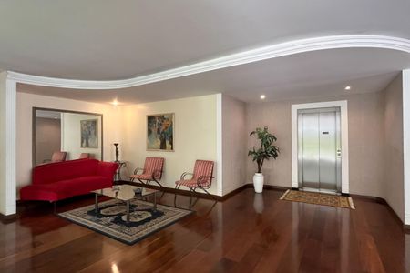 Apartamento para alugar com 120m², 4 quartos e 2 vagas Apartamento para alugar com 120m², 4 quartos e 2 vagasÁrea comum