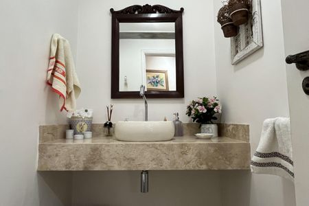 Apartamento para alugar com 120m², 4 quartos e 2 vagas Apartamento para alugar com 120m², 4 quartos e 2 vagasLavabo