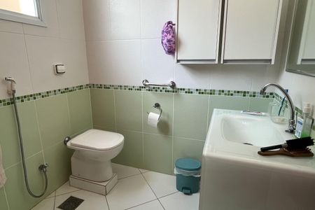 Apartamento para alugar com 120m², 4 quartos e 2 vagas Apartamento para alugar com 120m², 4 quartos e 2 vagasBanheiro