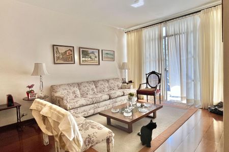 Apartamento para alugar com 120m², 4 quartos e 2 vagas Apartamento para alugar com 120m², 4 quartos e 2 vagasSala