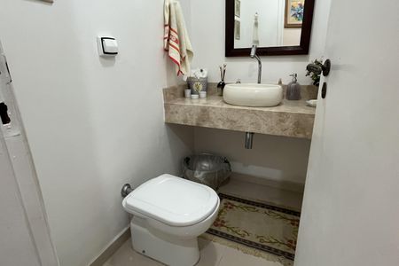 Apartamento para alugar com 120m², 4 quartos e 2 vagas Apartamento para alugar com 120m², 4 quartos e 2 vagasLavabo