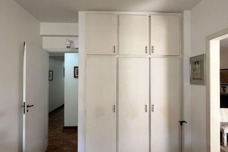 Apartamento para alugar com 120m², 4 quartos e 2 vagas Apartamento para alugar com 120m², 4 quartos e 2 vagasQuarto 2