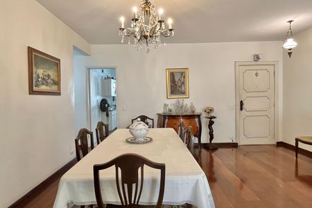 Apartamento para alugar com 120m², 4 quartos e 2 vagas Apartamento para alugar com 120m², 4 quartos e 2 vagasSala