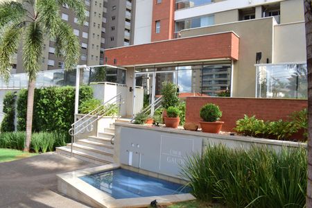 Apartamento para alugar com 100m², 3 quartos e 2 vagasFachada e portaria