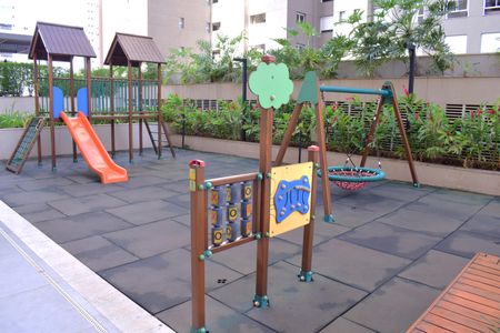 Apartamento para alugar com 100m², 3 quartos e 2 vagasÁrea comum - Playground