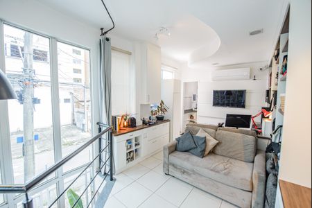 Quarto/escritório de casa para alugar com 1 quarto, 61m² em Parque Senhor do Bonfim, Taubaté