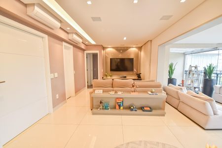 Apartamento à venda com 176m², 3 quartos e 3 vagasSala