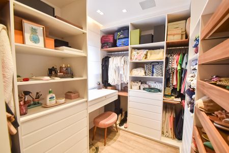 Apartamento à venda com 176m², 3 quartos e 3 vagasSuíte 2