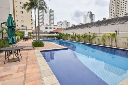 Apartamento à venda com 176m², 3 quartos e 3 vagasÁrea comum - Piscina