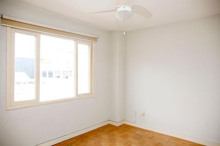 Quarto de apartamento à venda com 1 quarto, 51m² em Rio Branco, Porto Alegre