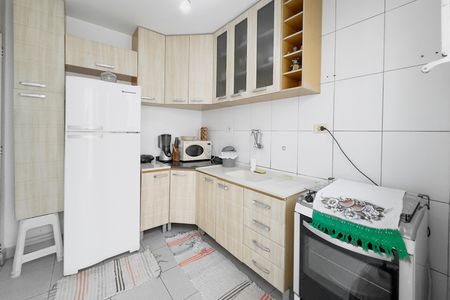 Casa de condomínio para alugar com 48m², 2 quartos e 2 vagas Casa de condomínio para alugar com 48m², 2 quartos e 2 vagasCozinha