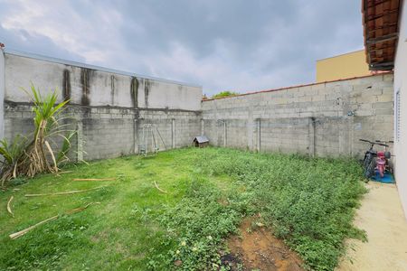 Casa de condomínio para alugar com 48m², 2 quartos e 2 vagas Casa de condomínio para alugar com 48m², 2 quartos e 2 vagasQuintal