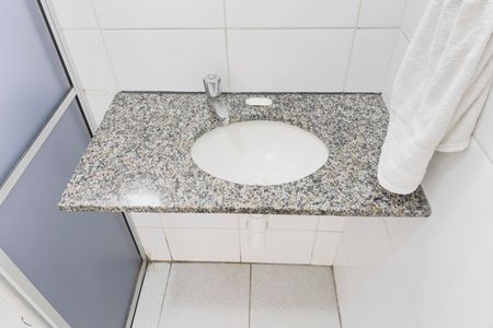 Casa de condomínio para alugar com 48m², 2 quartos e 2 vagas Casa de condomínio para alugar com 48m², 2 quartos e 2 vagasBanheiro