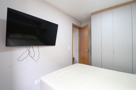 Quarto 1 de apartamento à venda com 2 quartos, 44m² em Jardim Iris, São Paulo