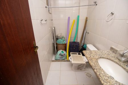 Apartamento à venda com 197m², 3 quartos e sem vaga Apartamento à venda com 197m², 3 quartos e sem vagaBanheiro cobertura
